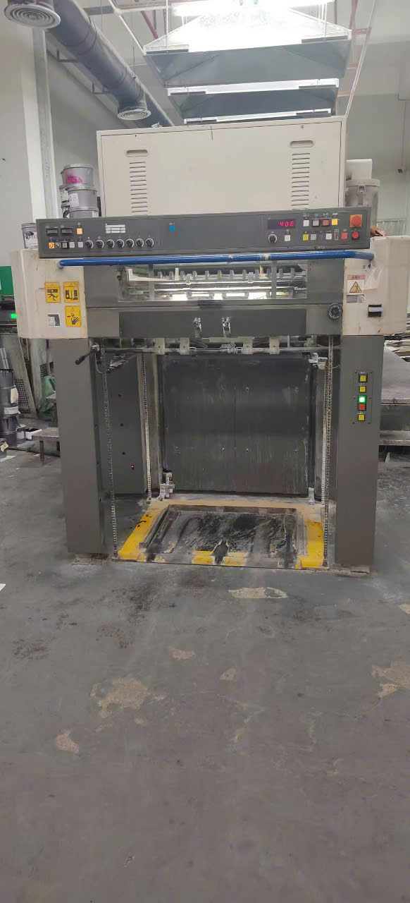 Komori LX529 5 màu + 1 cụm phủ 61x75cm năm 2008